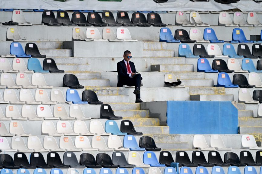 Gözlemci yasaklı tribünde!